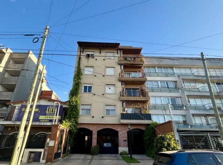 Departamento · 70m² · 3 Ambientes · 1 Cochera