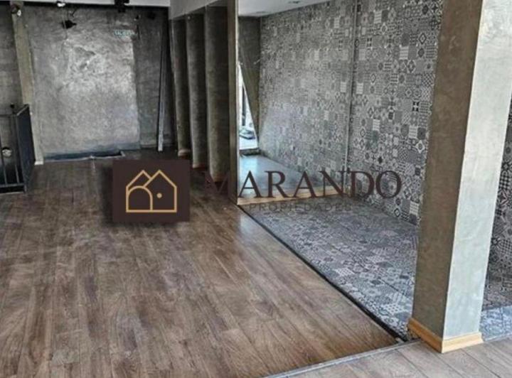 Local comercial · 67m²