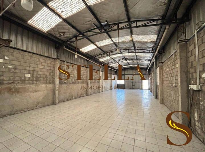 Bodega-Galpón · 483m²