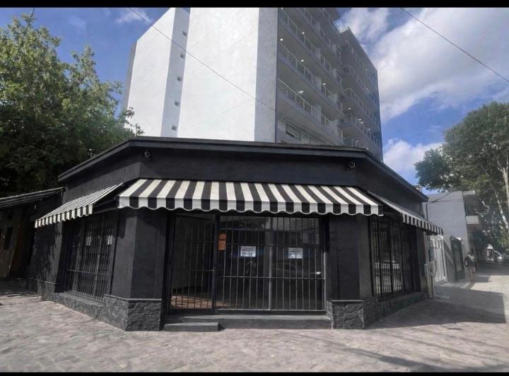 Local comercial · 120m²