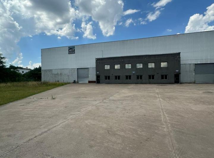 Bodega-Galpón · 3000m² · 4 Ambientes