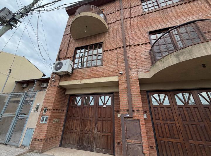 PH · 100m² · 4 Ambientes · 1 Cochera