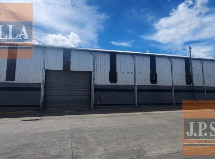 Bodega-Galpón · 4200m²