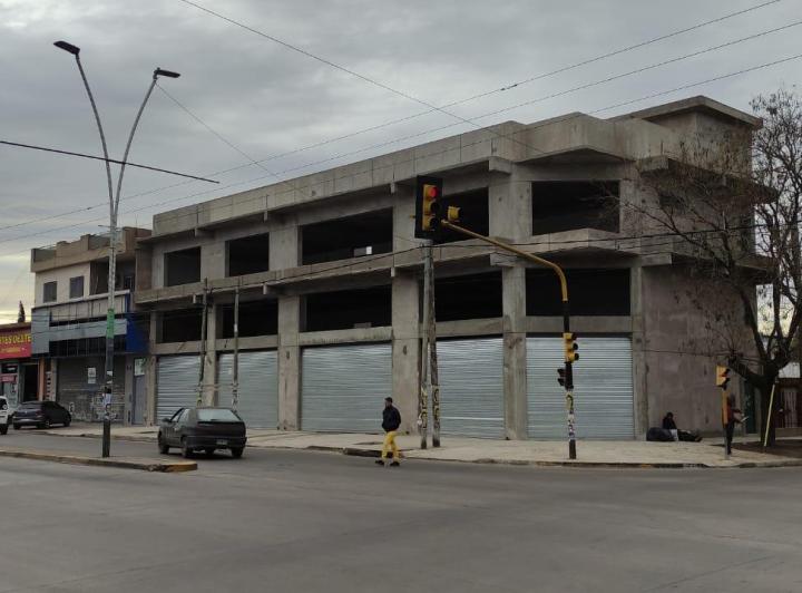 Local comercial · 600m²