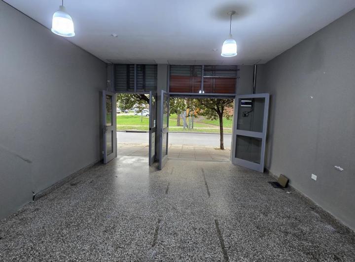 Local comercial · 96m² · 1 Ambiente