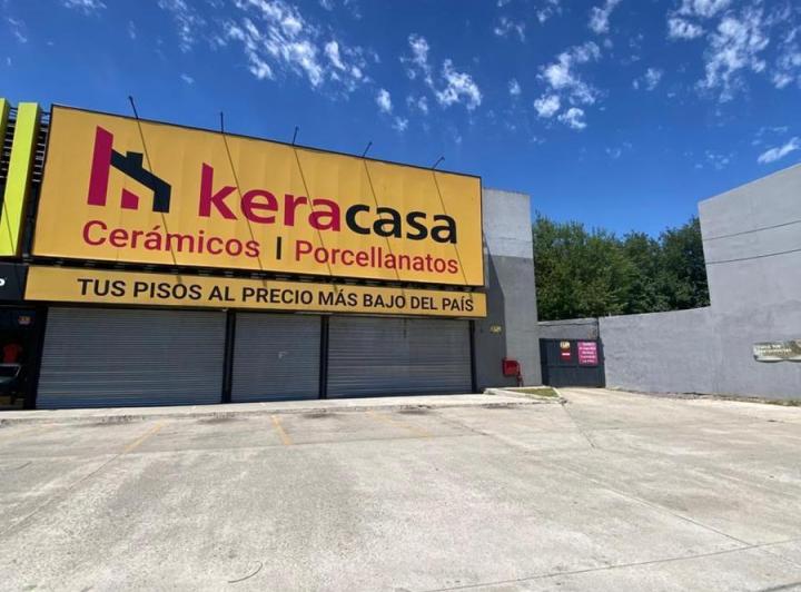 Local comercial · 1100m²