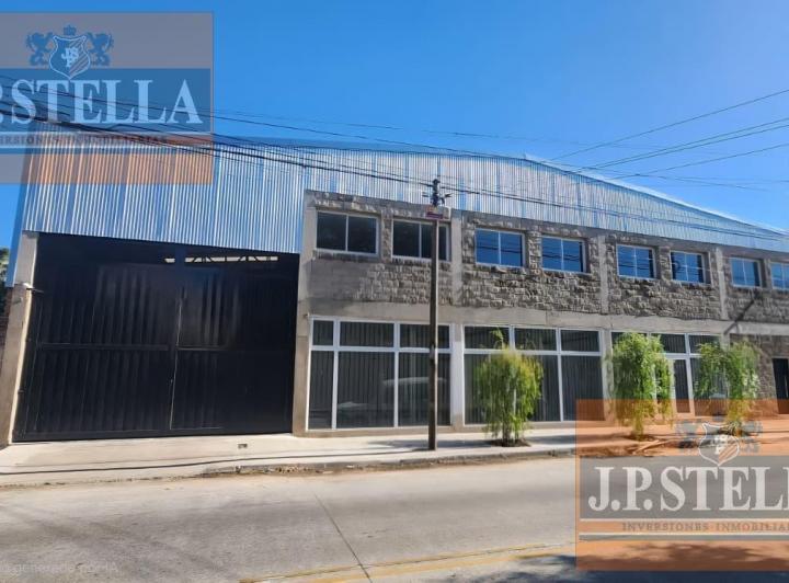 Bodega-Galpón · 968m²