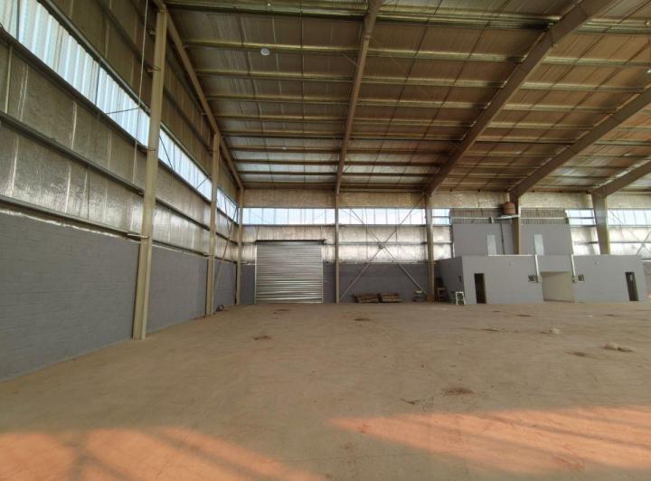 Bodega-Galpón · 600m² · 2 Ambientes