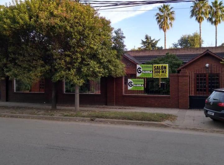 Local comercial · 300m² · 10 Ambientes · 15 Cocheras