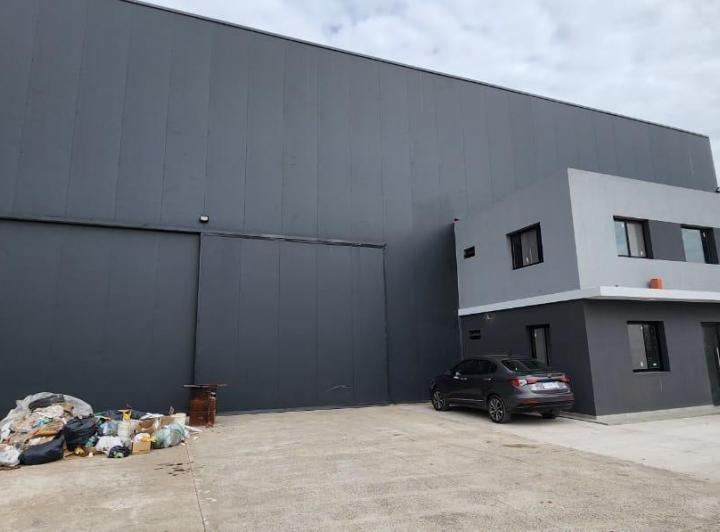 Local comercial · 1000m²