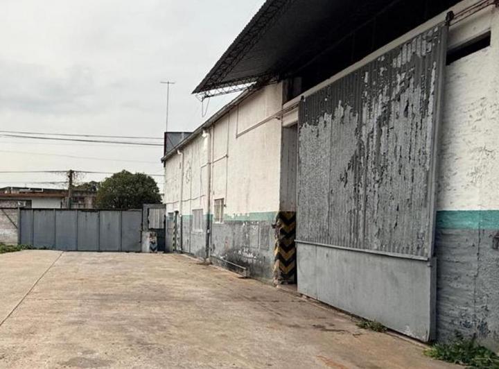 Local comercial · 298m² · 1 Ambiente
