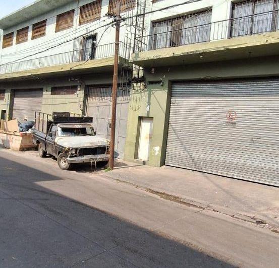 Depósito · 1800m² · 4 Ambientes