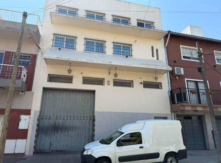Depósito · 639m²