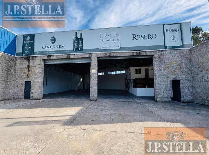 Bodega-Galpón · 705m²