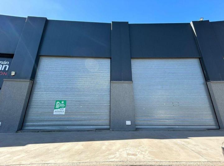 Local comercial · 215m² · 1 Ambiente