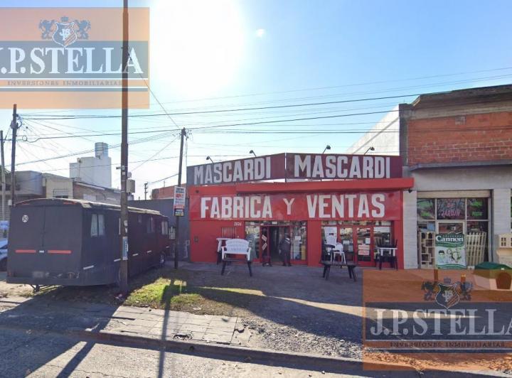 Local comercial · 213m²