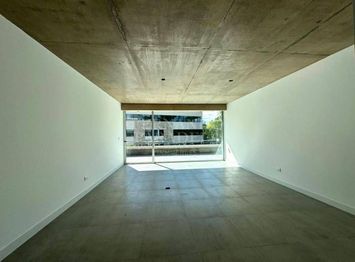 Oficina comercial · 35m² · 1 Ambiente · 1 Cochera