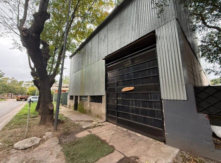 Bodega-Galpón · 380m²