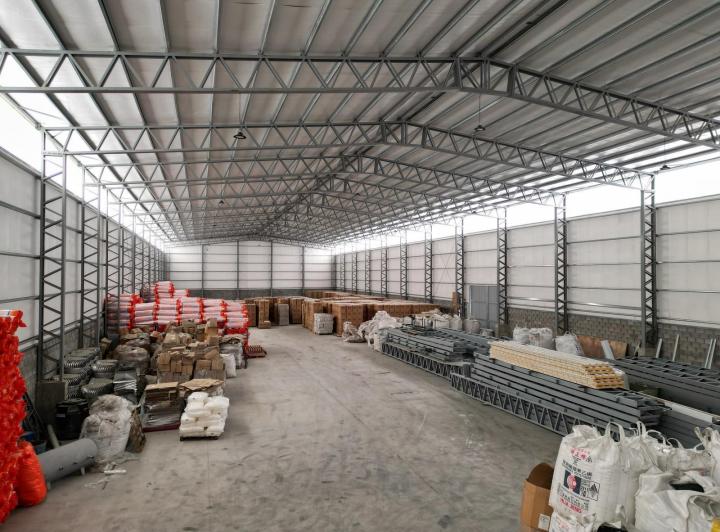 Depósito · 2340m² · 6 Ambientes · 20 Cocheras