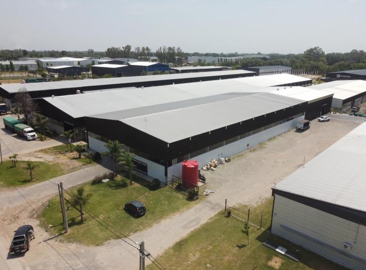 Depósito · 1800m²
