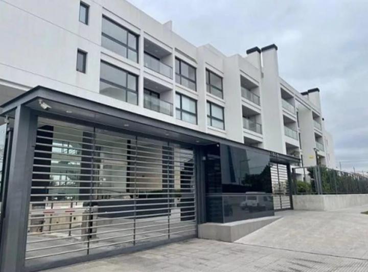 Departamento · 55m² · 2 Ambientes · 1 Cochera