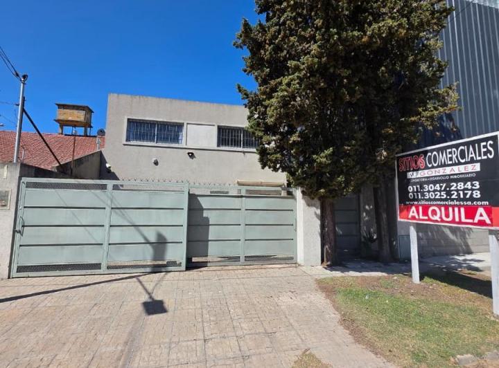 Depósito · 240m²