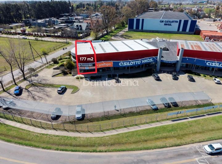 Local comercial · 177m²