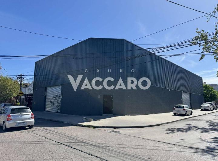 Bodega-Galpón · 720m²