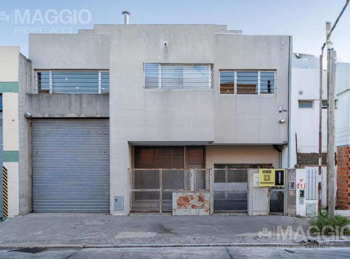 Local comercial · 1100m²