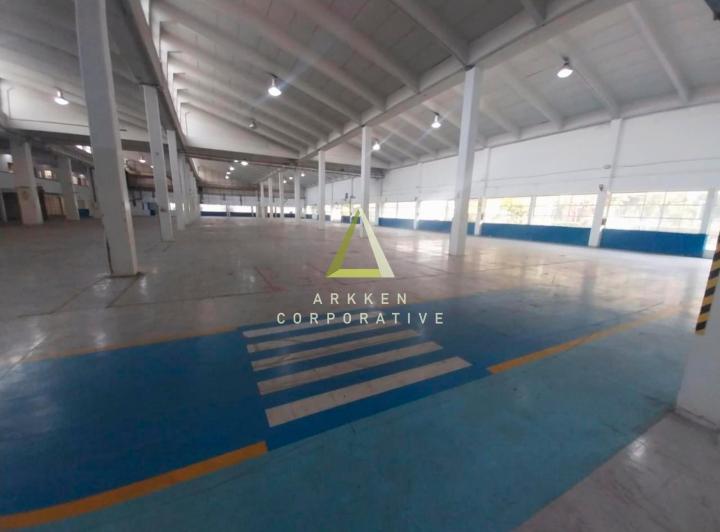 Bodega-Galpón · 3033m²