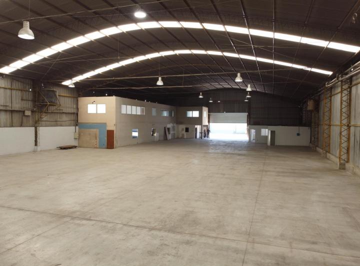 Depósito · 2000m²