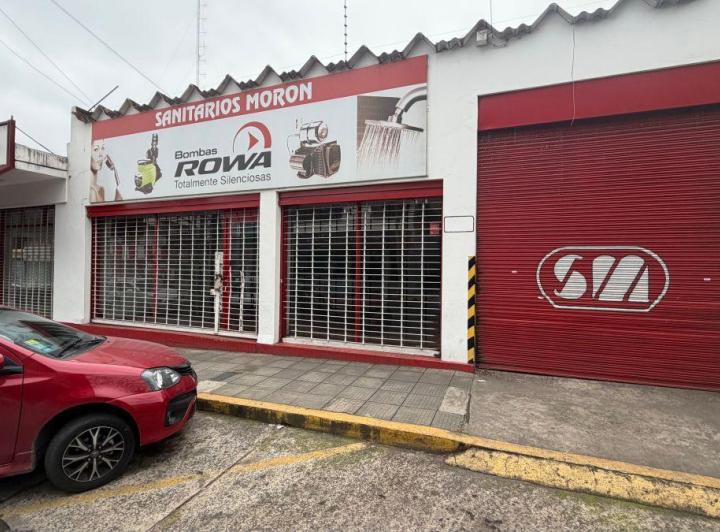 Local comercial · 585m²