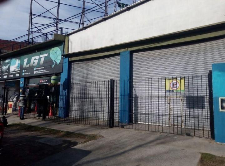 Bodega-Galpón · 160m² · 3 Cocheras