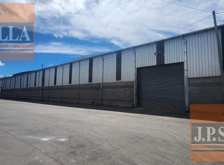 Bodega-Galpón · 1800m²