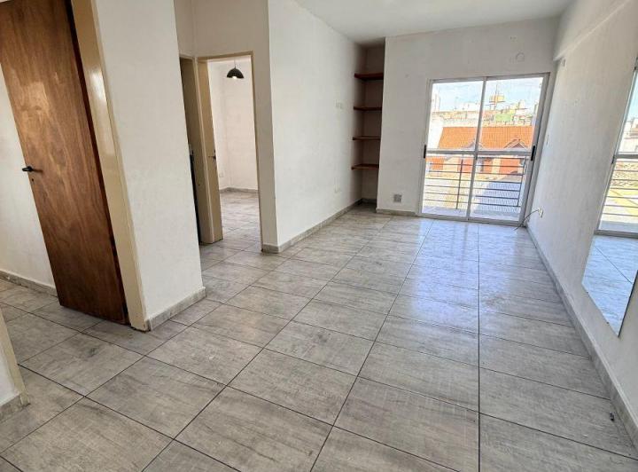 Departamento · 40m² · 2 Ambientes · 1 Cochera