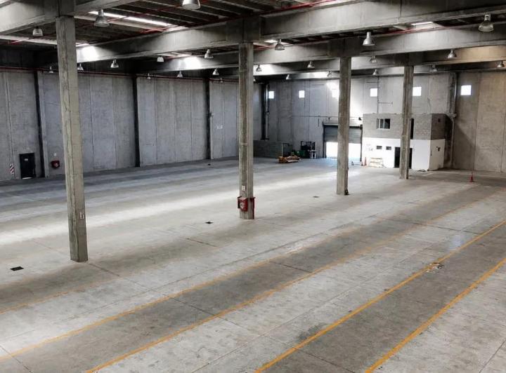 Depósito · 3000m² · 5 Cocheras