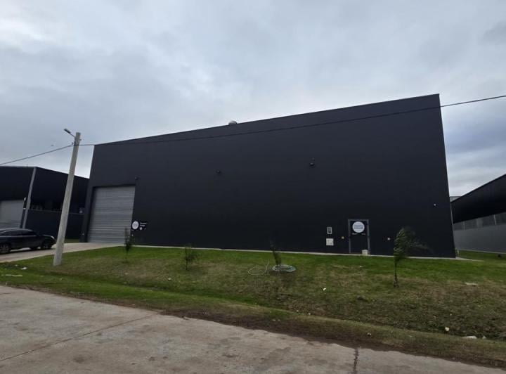 Bodega-Galpón · 1200m²