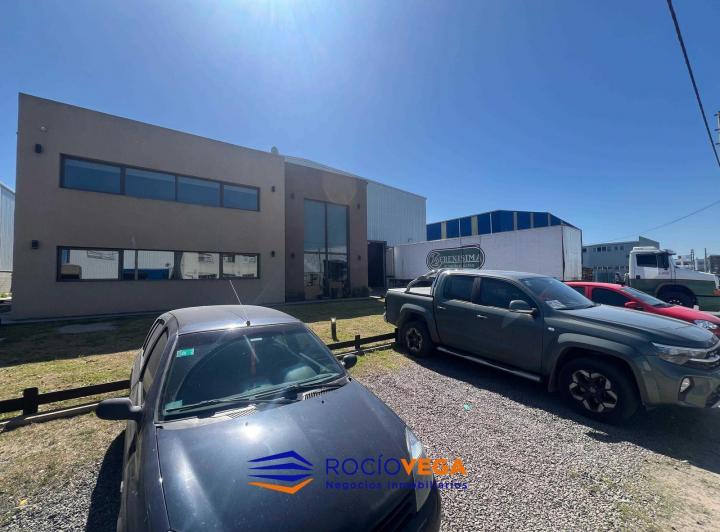 Bodega-Galpón · 2100m²