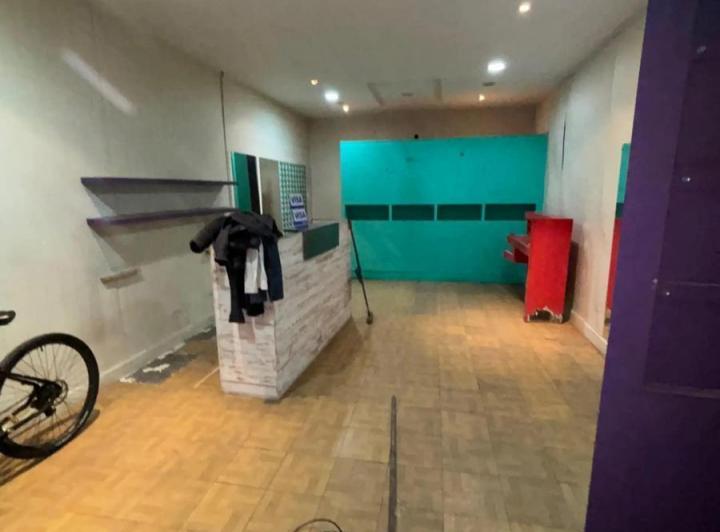 Local comercial · 77m² · 2 Ambientes