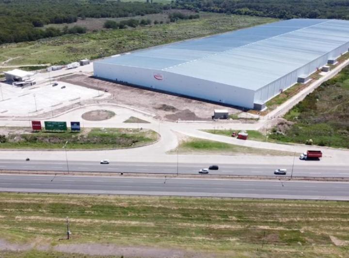 Depósito · 50000m²
