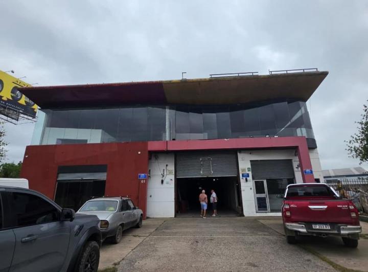 Local comercial · 270m²