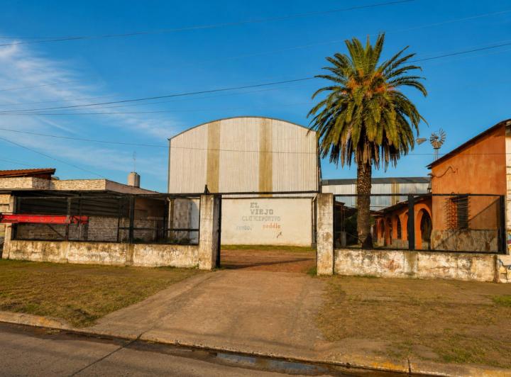 Depósito · 1300m²
