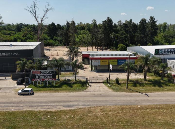 Local comercial · 725m²