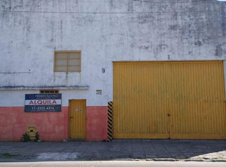 Bodega-Galpón · 700m²