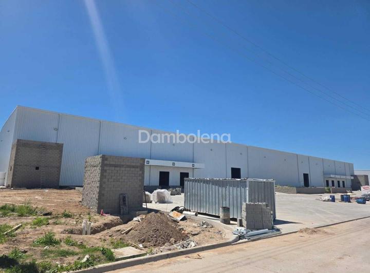 Depósito · 9000m²