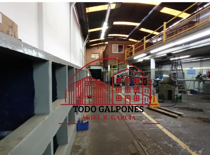 Bodega-Galpón · 900m²
