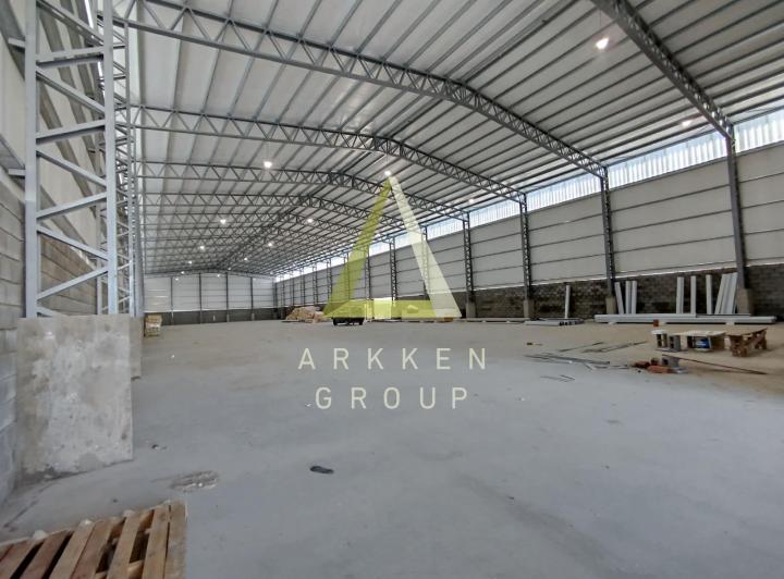 Bodega-Galpón · 2460m²