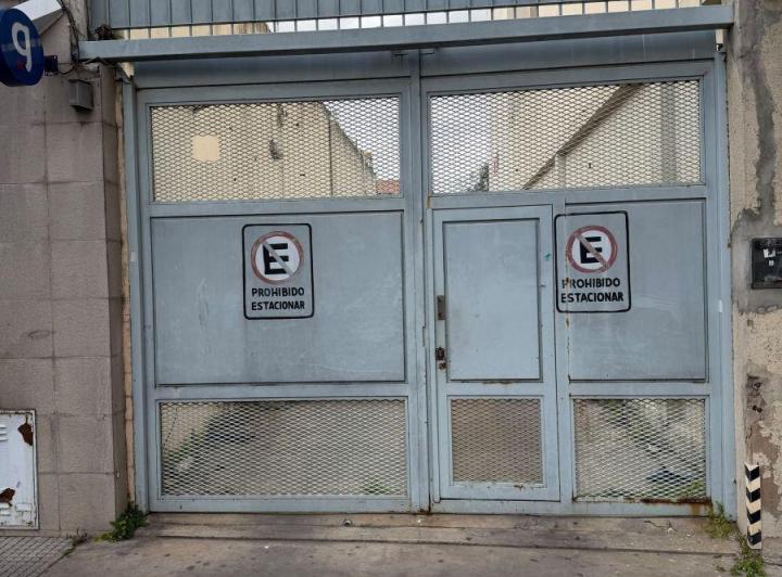 Garage · 100m²
