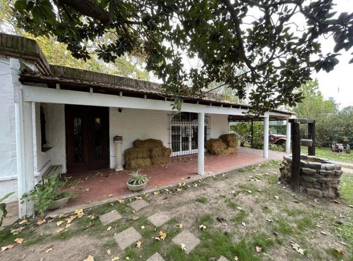 Quinta vacacional · 440m² · 6 Ambientes · 5 Cocheras