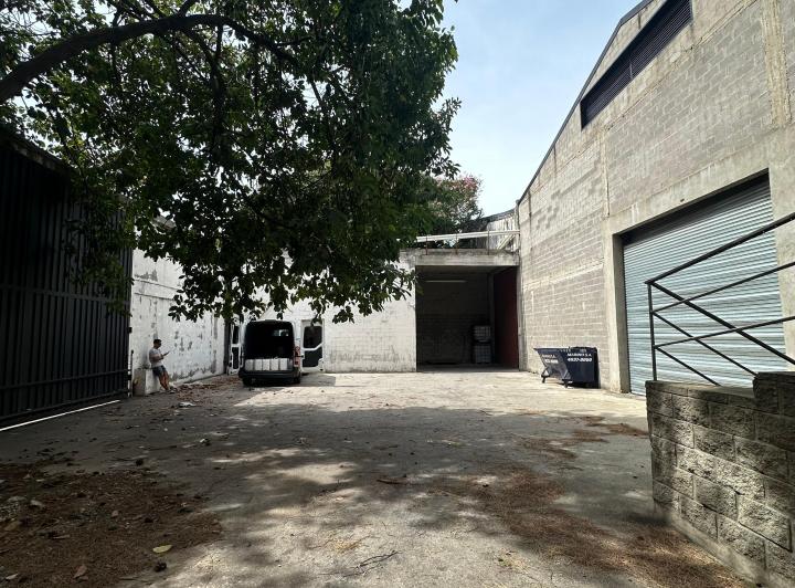 Bodega-Galpón · 6337m²